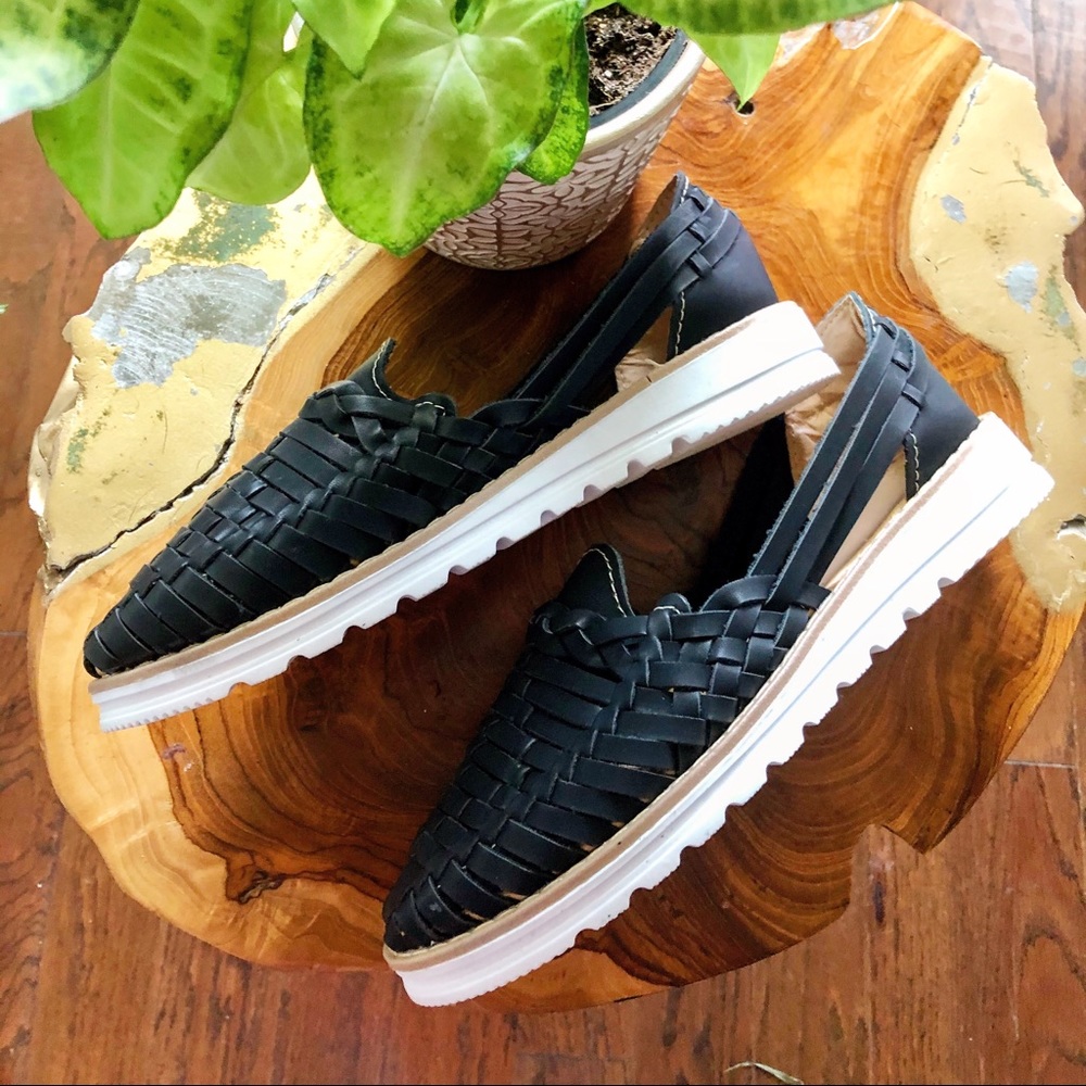 Luna Negra Huaraches